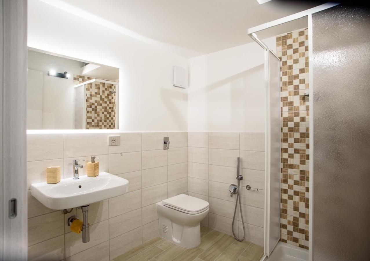 Central Station Apartments - Fanale Rentals Palermo Exterior foto